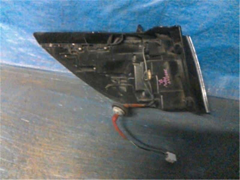 Right Tail Light MAZDA MPV 2006 DBA-LY3P L20851150D — photo 2