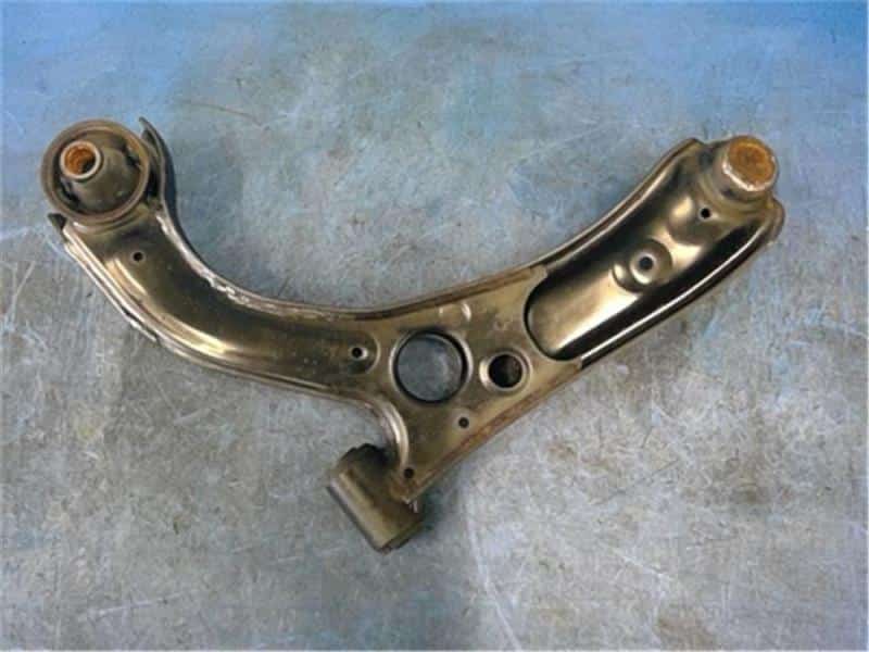 Front Right Lower Control Arm DAIHATSU Move 2011 DBA-LA100S — photo 2