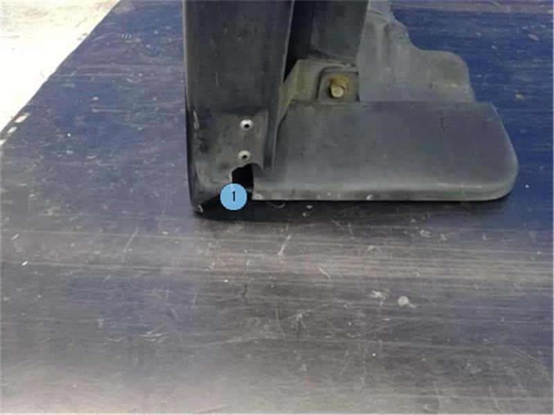 Rear Bumper Assembly MITSUBISHI Delica D5 2011 DBA-CV4W — photo 3