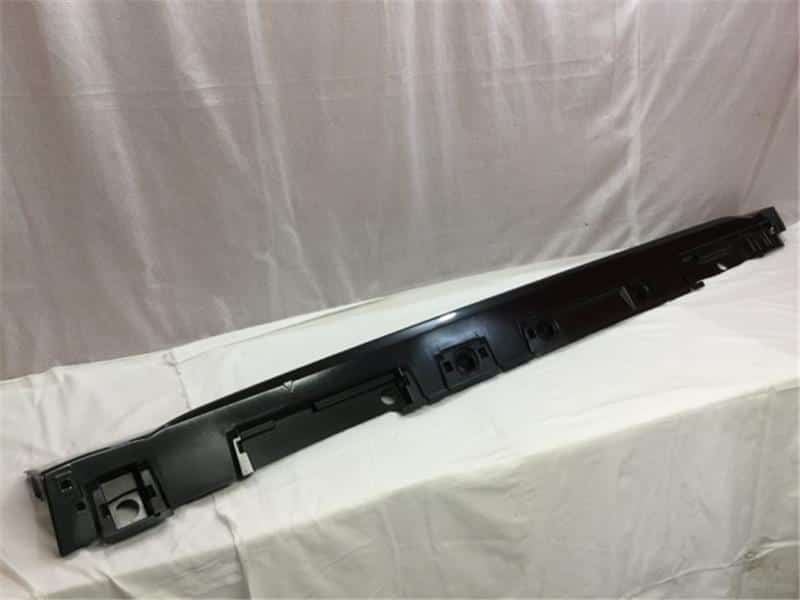 Right Side Step TOYOTA COROLLA 2020 3BA-NRE210W 7585012200 — photo 2