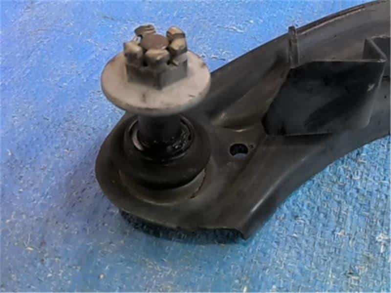 Front Left Lower Control Arm HONDA N BOX 2020 6BA-JF3 51360TTA010 — photo 2