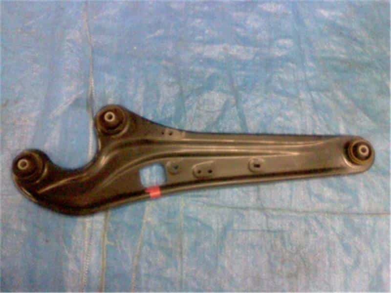 Rear Left Lower Control Arm SUZUKI Every 2016 ABA-DA17W 4620264P00 — photo 1