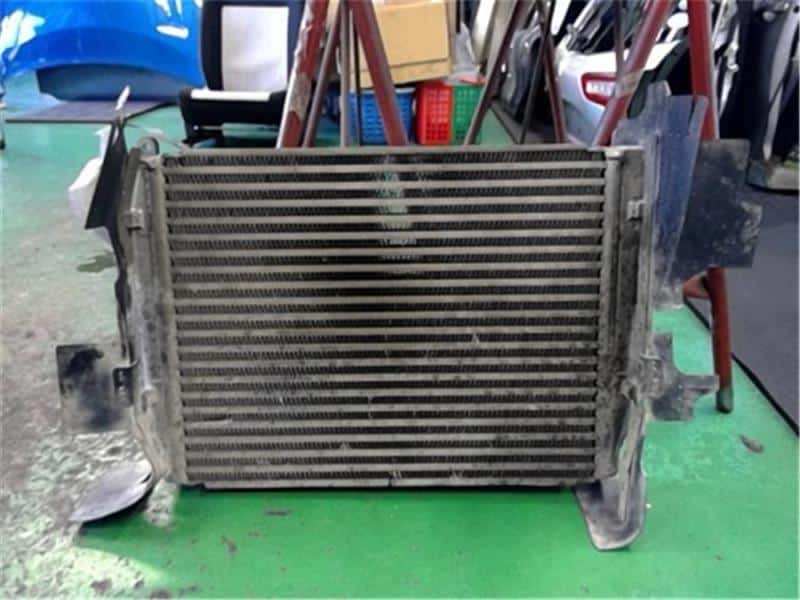 Intercooler HINO Ranger 2011 SKG-FC9JCAA — photo 7