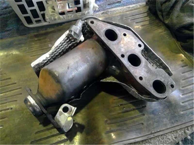Exhaust Manifold DAIHATSU Tanto 2007 CBA-L350S — photo 2