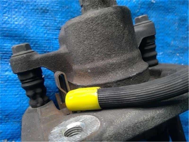 Rear Left Brake Caliper HONDA Element 2003 UA-YH2 — photo 4