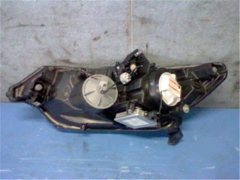 Right Headlight HONDA Insight 2009 DAA-ZE2 — photo 2