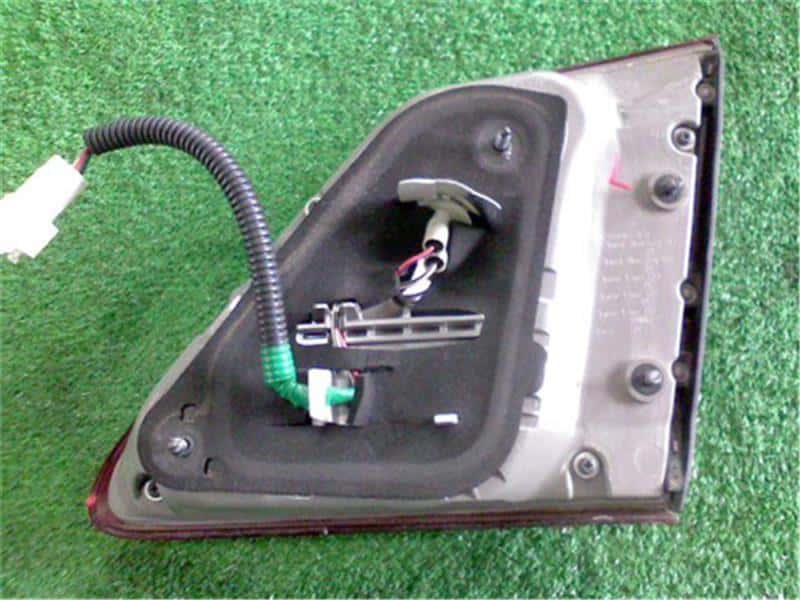 Left Tail Light TOYOTA Crown 2014 DBA-GRS200 — photo 2