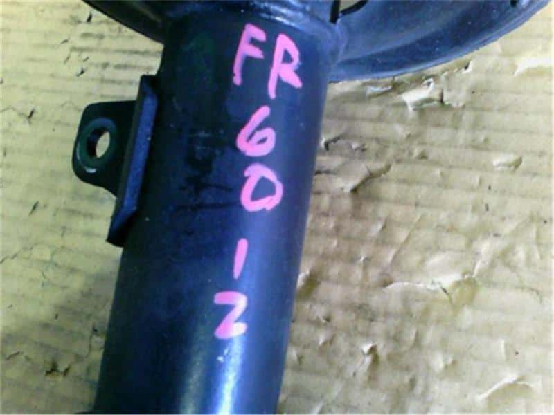 Front Right Strut Assembly TOYOTA Camry 1999 GF-SXV20 — photo 4