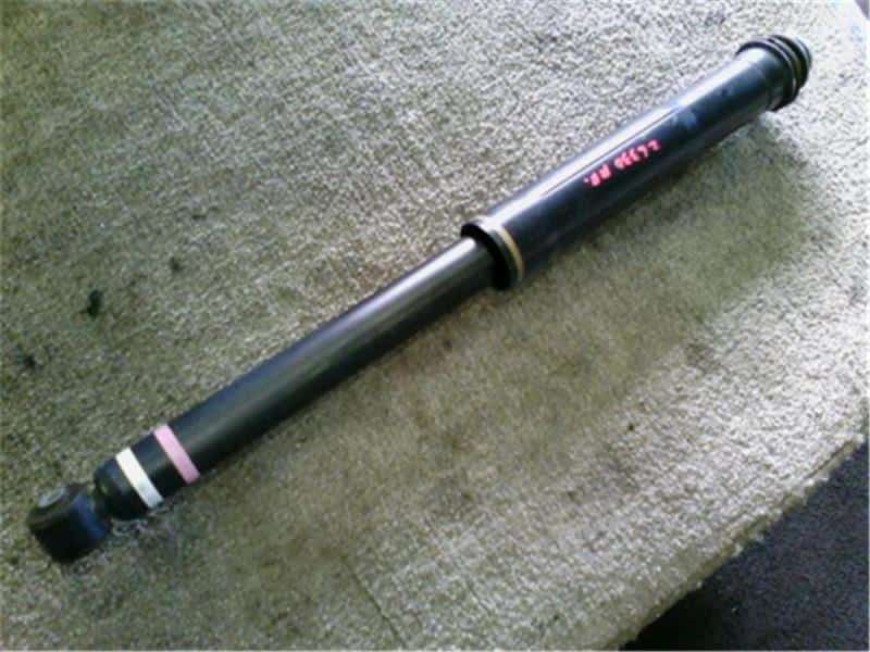 Rear Right Shock Absorber TOYOTA Aqua 2016 DAA-NHP10 — photo 1