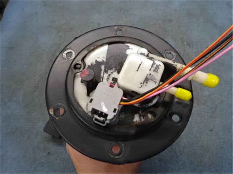 Fuel Pump SUZUKI Alto Lapin 2007 CBA-HE21S 1510072820 — photo 2