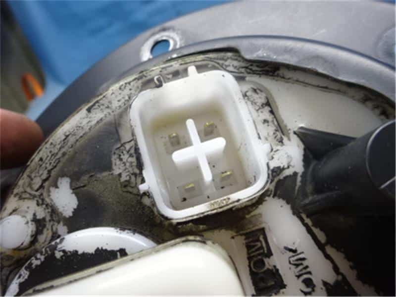 Fuel Pump SUZUKI Alto Lapin 2007 CBA-HE21S 1510072820 — photo 4