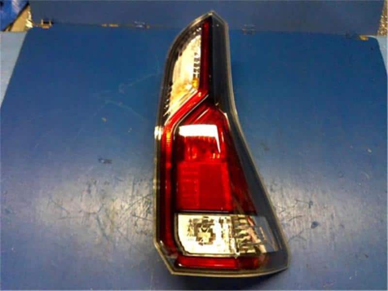 Right Tail Light NISSAN Serena 2018 DAA-GC27 — photo 1