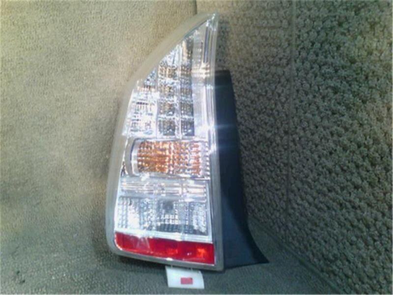 Left Tail Light TOYOTA Prius 2010 DAA-ZVW30 — photo 1