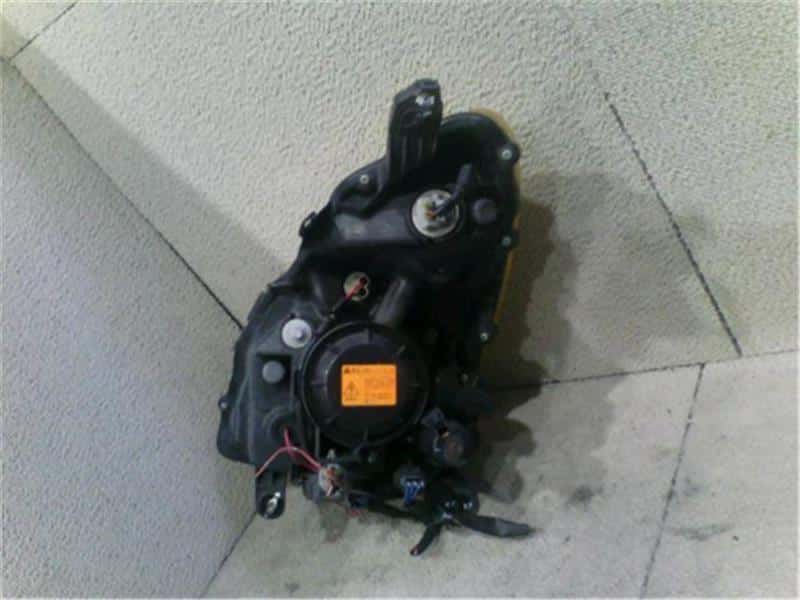 Right Headlight SUBARU R1 2006 DBA-RJ1 — photo 2