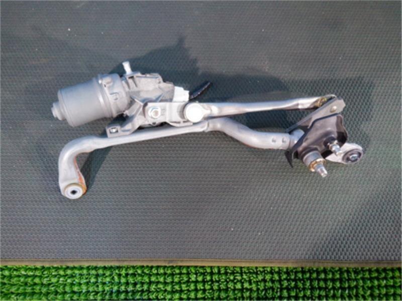 Front Wiper Motor TOYOTA Vitz 2019 DBA-KSP130 — photo 2