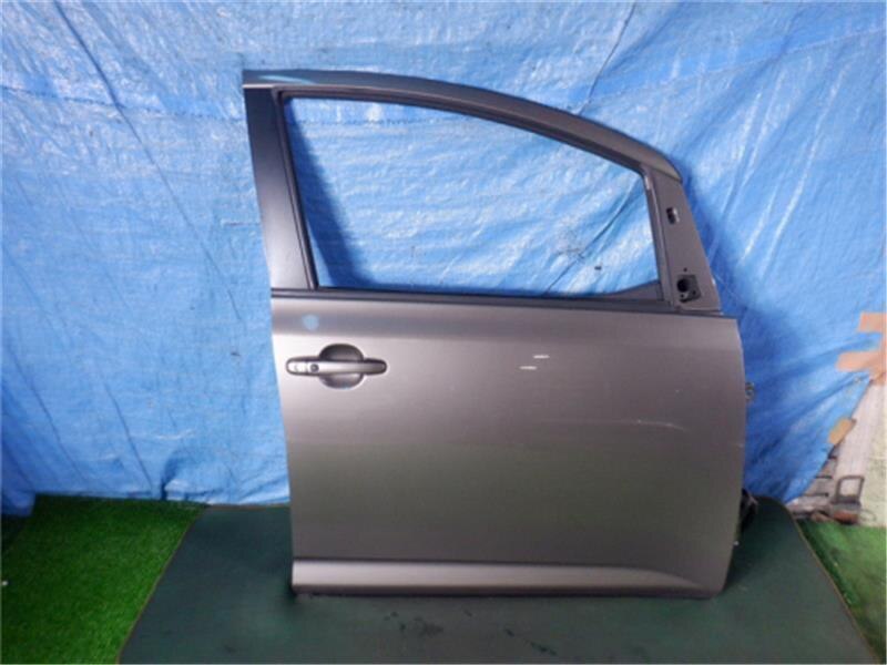 Front Right Door Assembly TOYOTA Ractis 2010 DBA-NCP100 — photo 2