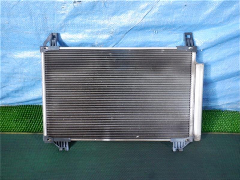 A/C Condenser TOYOTA Ractis 2010 DBA-NCP100 — photo 2