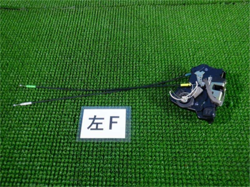 Front Left Door Lock Actuator TOYOTA Alphard 2004 CBA-ANH10 — photo 2