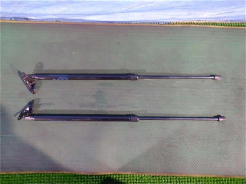 Trunk Damper MITSUBISHI OTHER MITSUBISHI CARS 2020 5AA-B37A — photo 2