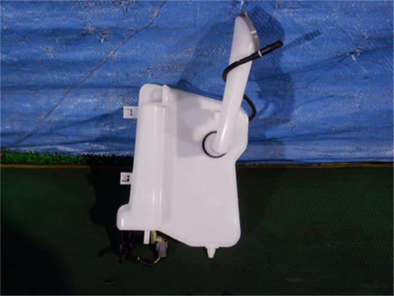 Windshield Washer Reservoir Tank MITSUBISHI OTHER MITSUBISHI CARS 2020 5AA-B37A — photo 1