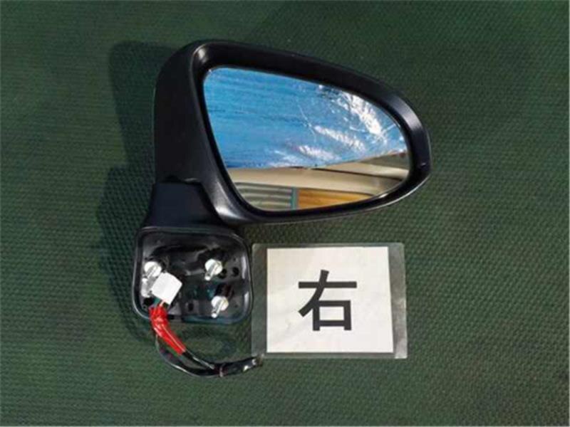 Right Side Door Mirror TOYOTA Spade 2014 DBA-NCP141 — photo 2