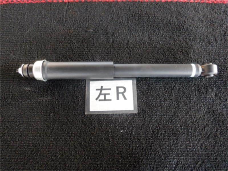 Rear Left Shock Absorber MITSUBISHI Ek space 2020 5AA-B34A — photo 1