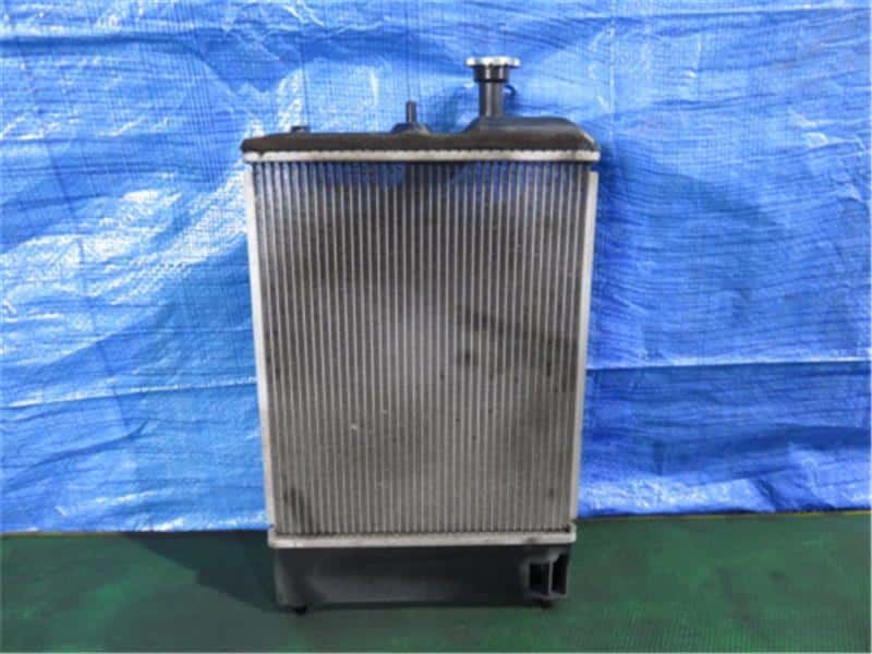 Radiator MITSUBISHI Toppo 2009 DBA-H82A — photo 2
