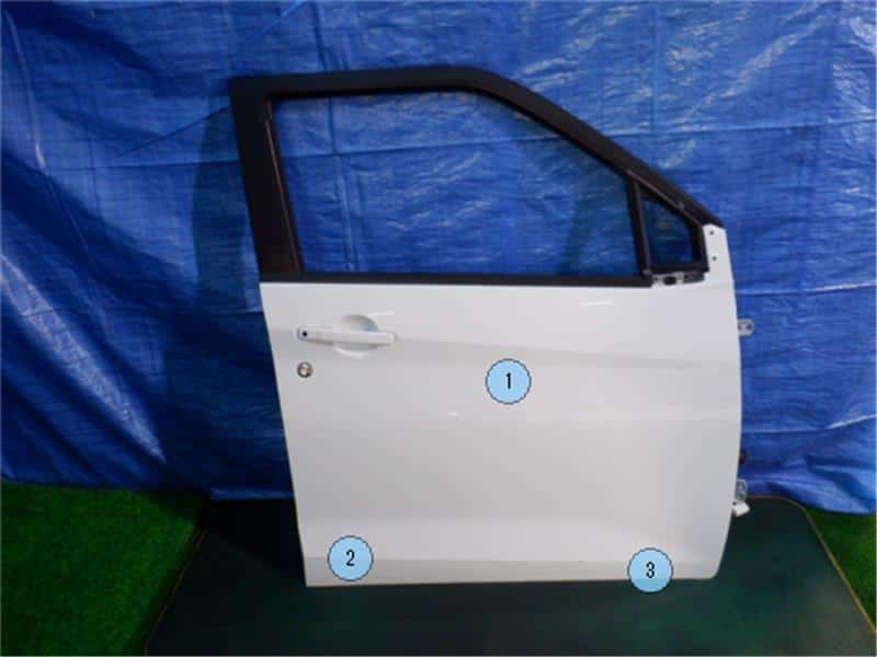 Front Right Door Assembly MITSUBISHI eK Wagon 2019 5BA-B33W — photo 1