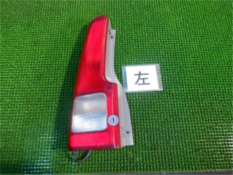 Left Tail Light HONDA Life 2000 GF-JB1 — photo 1