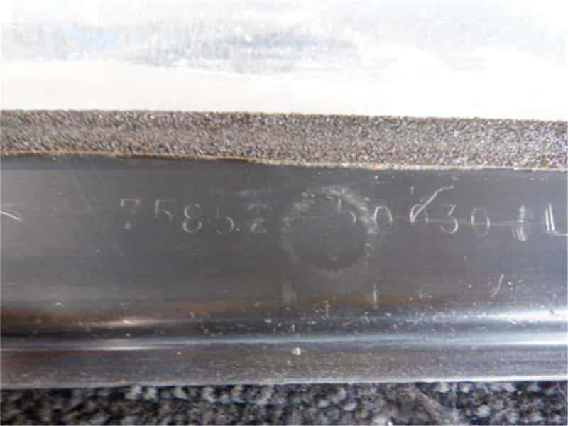 Left Side Skirt TOYOTA Celsior 2004 DBA-UCF31 — photo 3