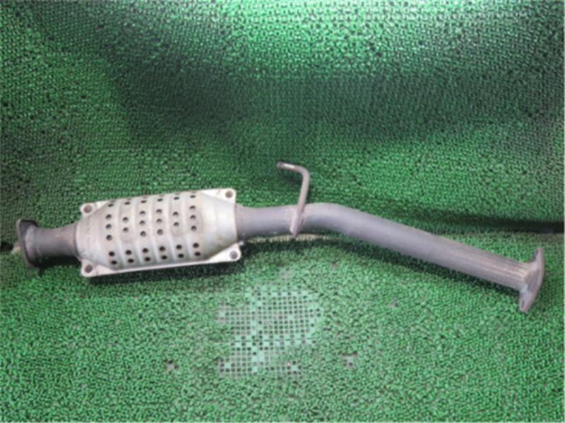 Exhaust Center Muffler TOYOTA Townace Noah 1999 GF-SR40 — photo 2