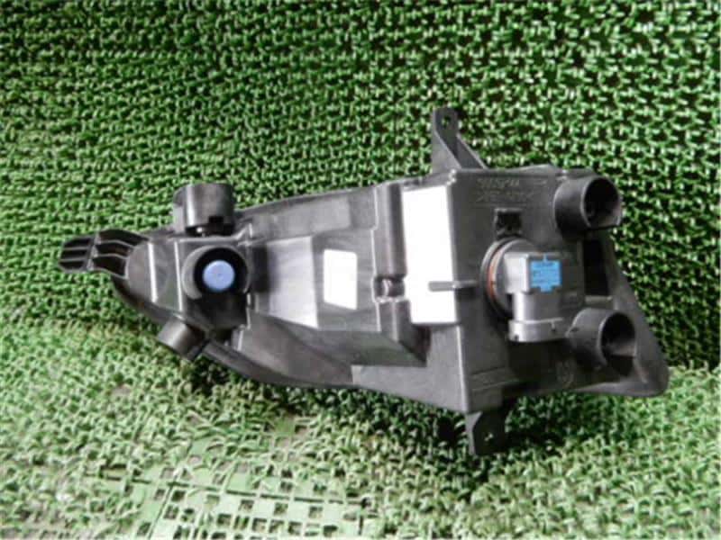 Right Fog Light VOLKSWAGEN Golf 2019 DBA-AUCPT — photo 2