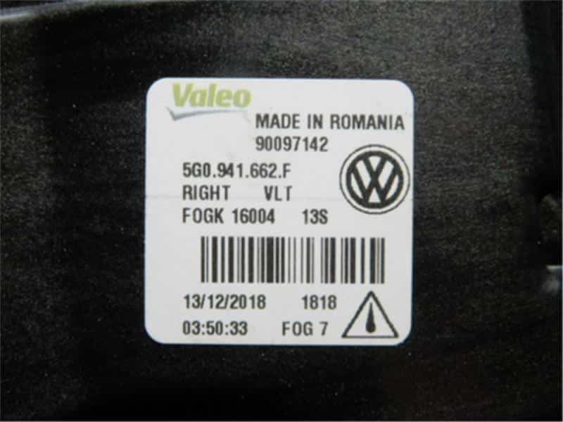 Right Fog Light VOLKSWAGEN Golf 2019 DBA-AUCPT — photo 3