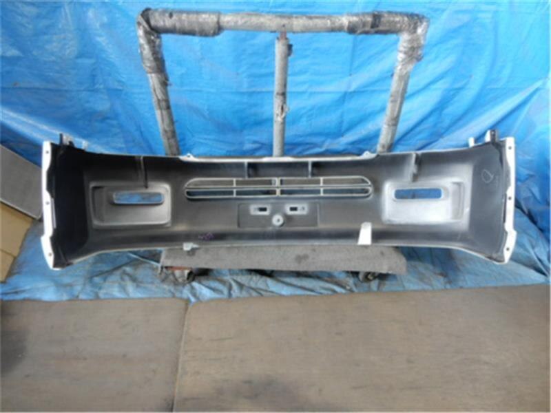 Front Bumper NISSAN CARAVAN 2001 GE-DQGE25 — photo 2