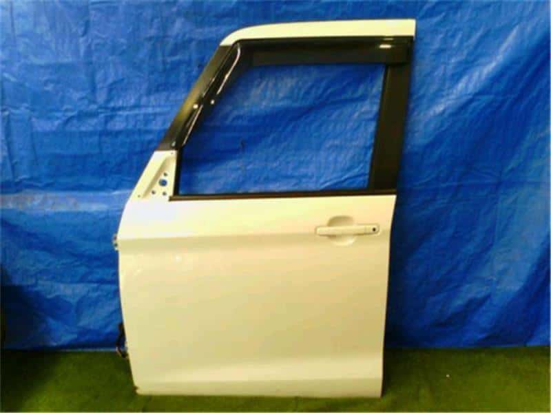 Front Left Door Assembly MITSUBISHI Ek space 2017 DBA-B11A — photo 1