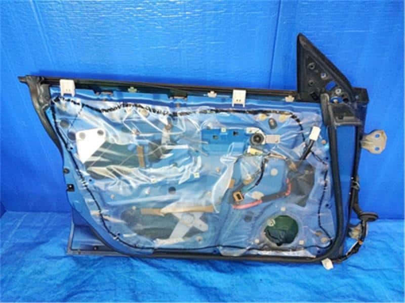 Front Left Door Assembly SUBARU Impreza 2004 LA-GG2 60009FE016 — photo 2