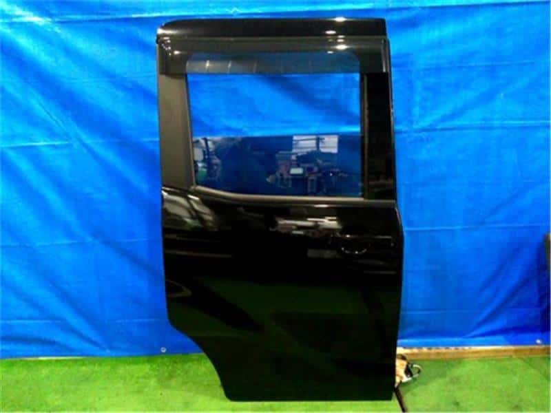 Rear Right Door Assembly NISSAN Roox 2019 DBA-B21 — photo 1