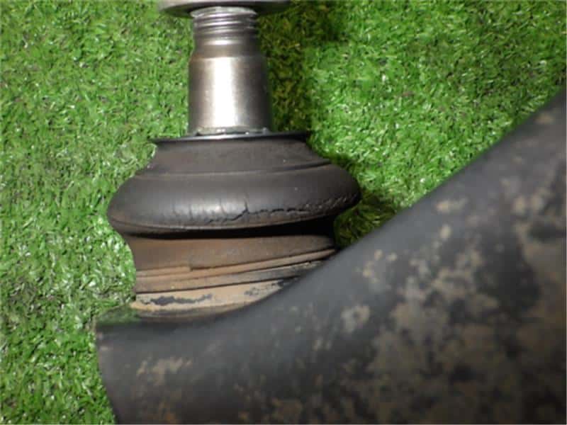 Front Right Lower Control Arm SUZUKI Alto Lapin 2013 DBA-HE22S 4520185K11 — photo 4