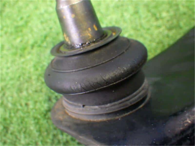 Front Right Lower Control Arm SUZUKI Wagon R Stingray 2012 DBA-MH34S 4520185K11 — photo 4