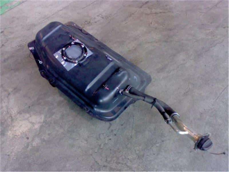 Fuel Tank SUZUKI Jimny 2017 ABA-JB43W 8910181AD3 — photo 1