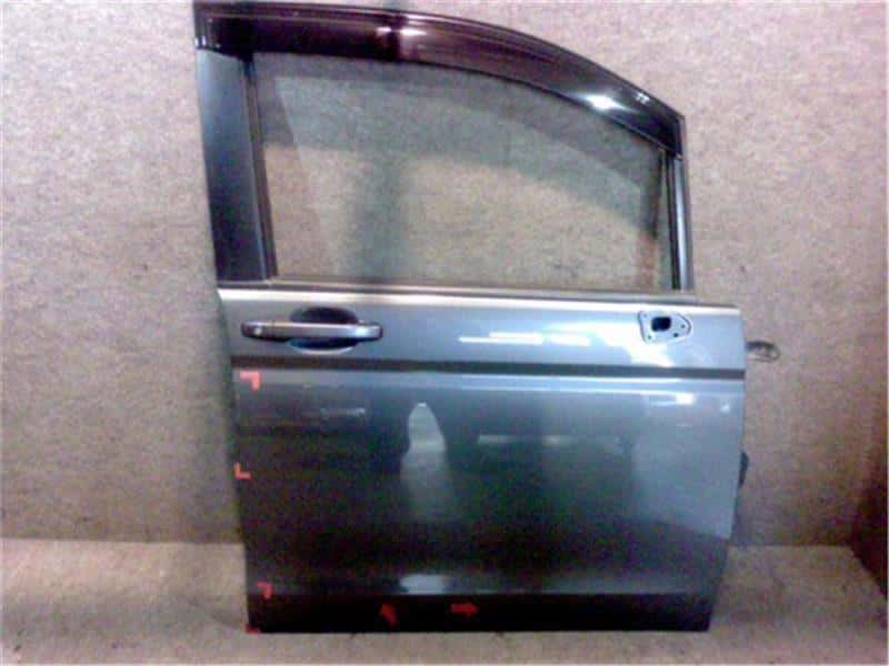 Front Right Door Assembly HONDA Step Wagon 2013 DBA-RK2 — photo 2