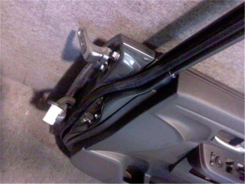 Front Right Door Assembly HONDA Step Wagon 2013 DBA-RK2 — photo 6