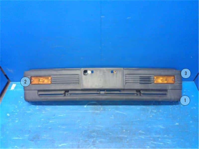 Front Bumper MITSUBISHI Minicab Truck 1992 V-U41 — photo 2