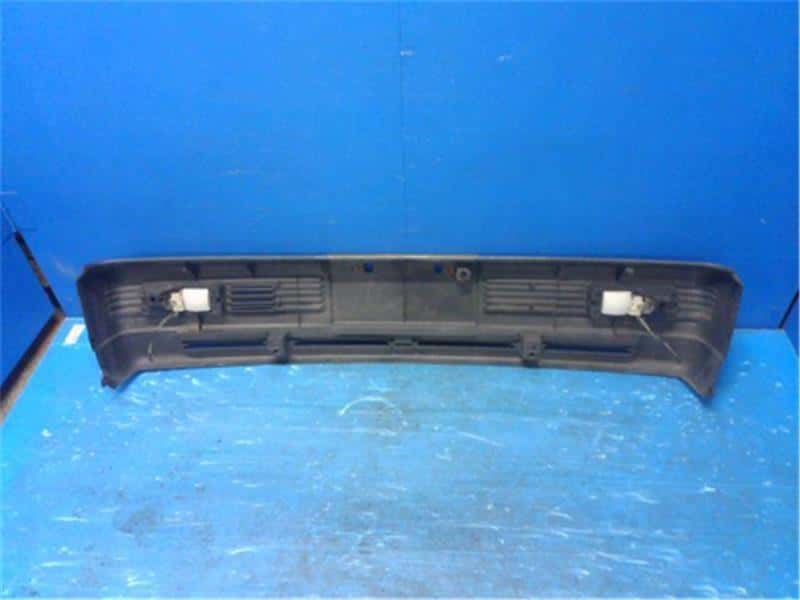 Front Bumper MITSUBISHI Minicab Truck 1992 V-U41 — photo 6