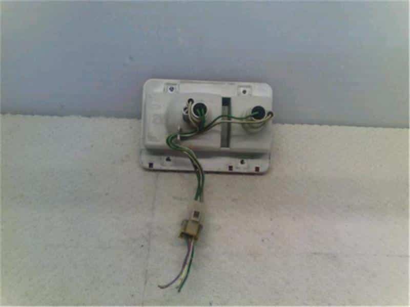 Left Tail Light DAIHATSU Hijet 1999 GD-S210P — photo 2