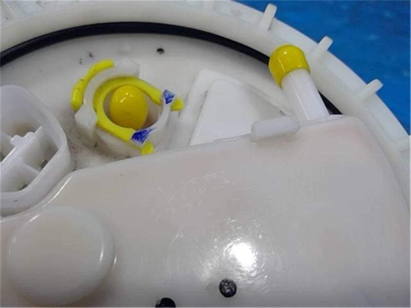 Fuel Pump TOYOTA Corolla Fielder 2014 DAA-NKE165 — photo 2