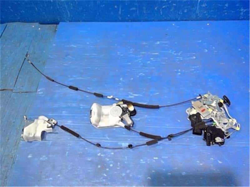 Rear Left Door Lock Actuator HONDA N BOX 2012 DBA-JF1 — photo 1