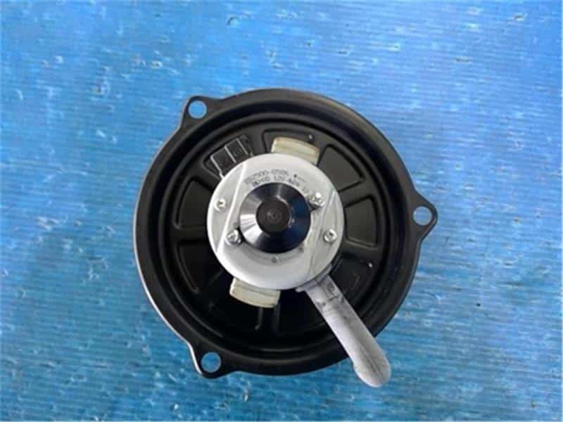 Blower Motor TOYOTA Comfort 2002 TA-YXS11 — photo 4