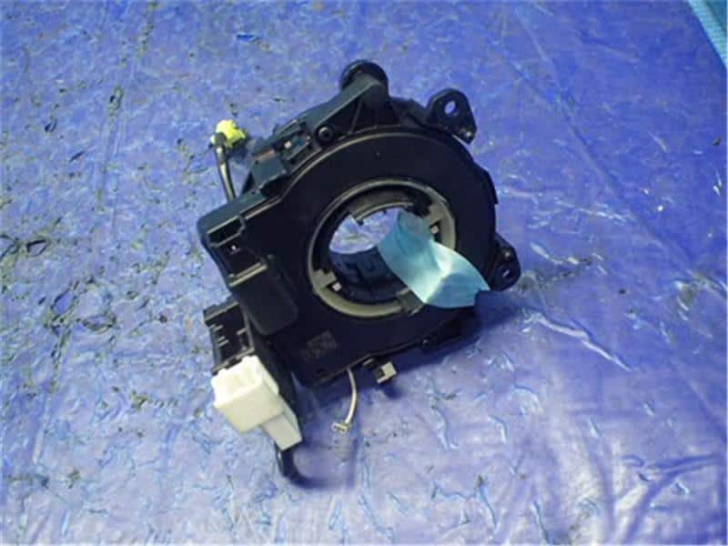 Steering Parts NISSAN Leaf__ 2013 ZAA-AZE0 — photo 2