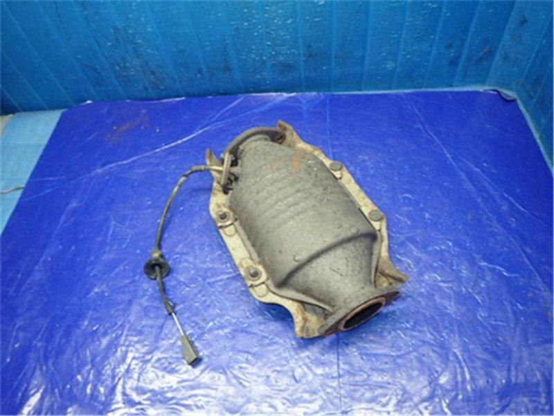 Catalytic Converter TOYOTA Cresta 1988 E-GX81 — photo 1